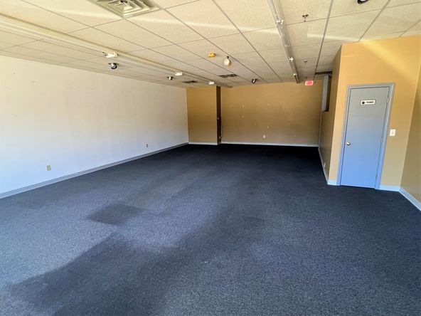 Shoreyville Plaza: 115 Highland St, Rochester, NH 03868